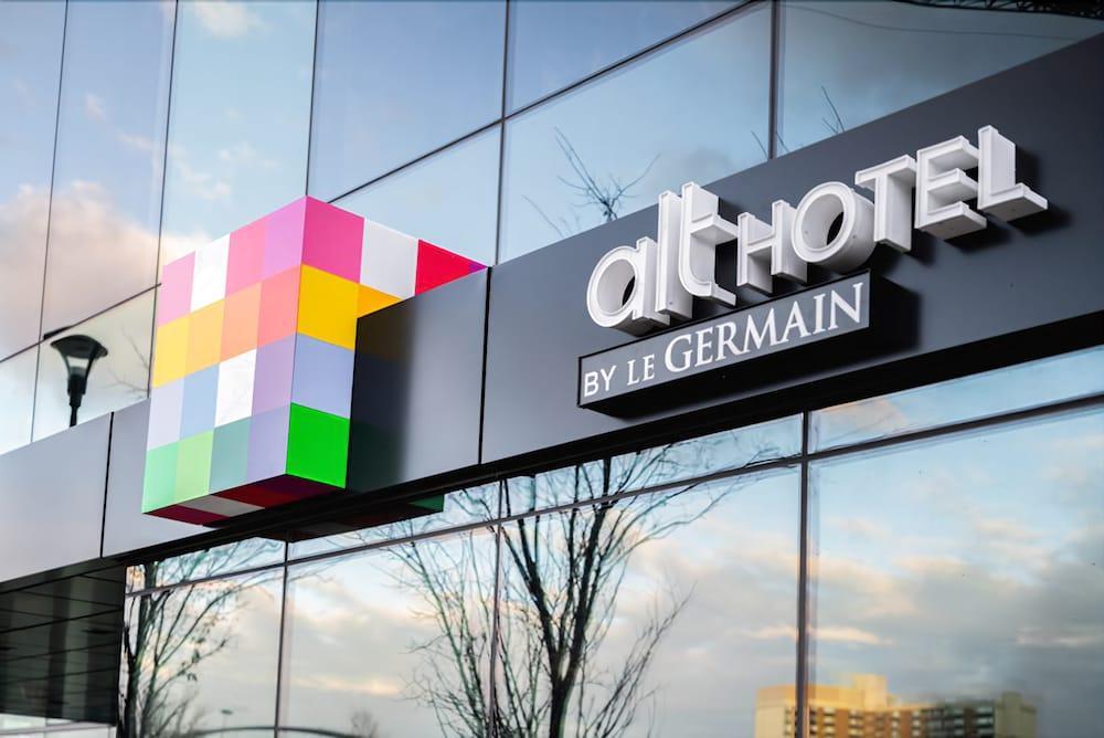 Alt Hotel Calgary East Village Bagian luar foto