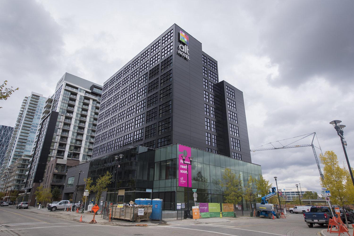 Alt Hotel Calgary East Village Bagian luar foto